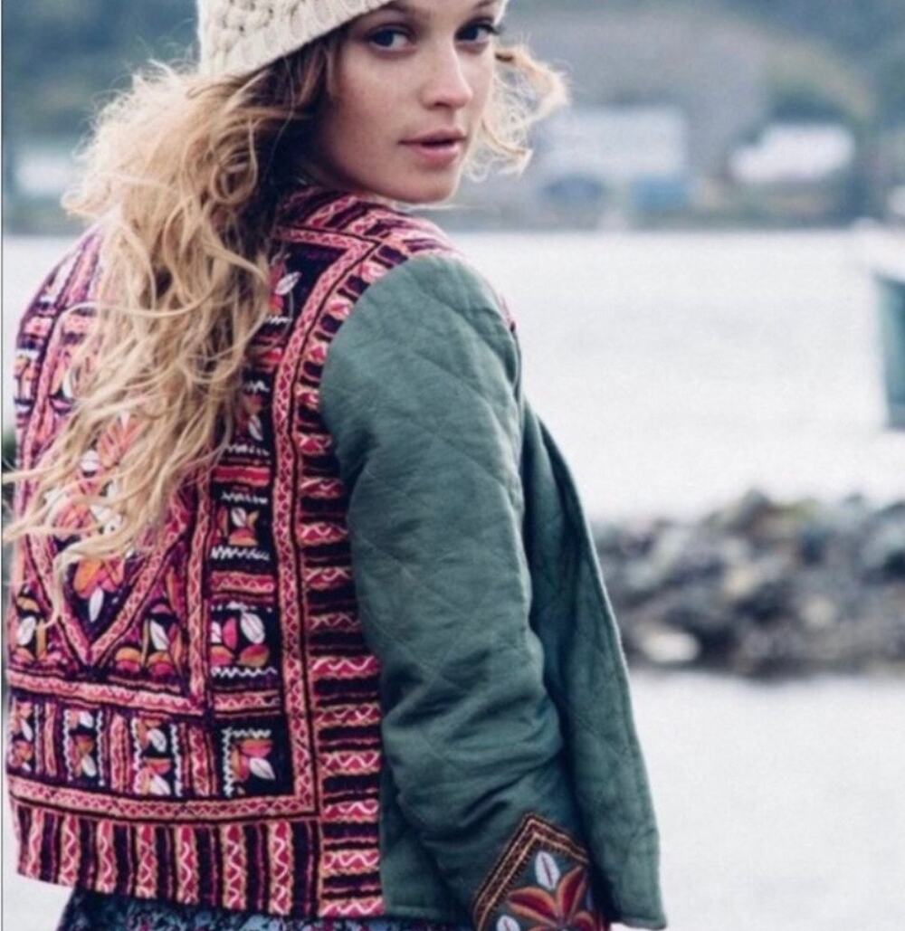Billabong‎ East of West Quilted Embroidered Jacket Cropped Blazer Green Pink M